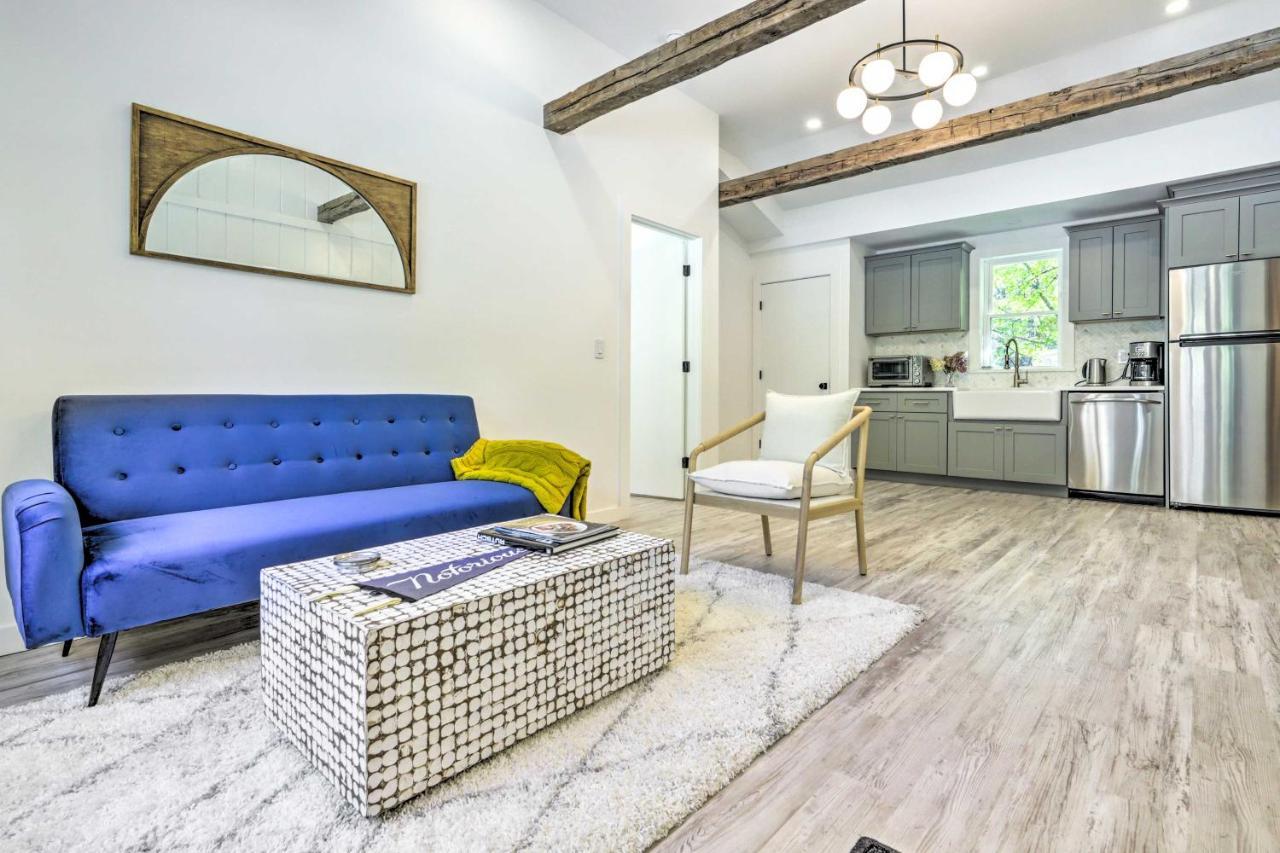 Modern Escape With Fire Pit, Near Lake Waramaug Kent Экстерьер фото