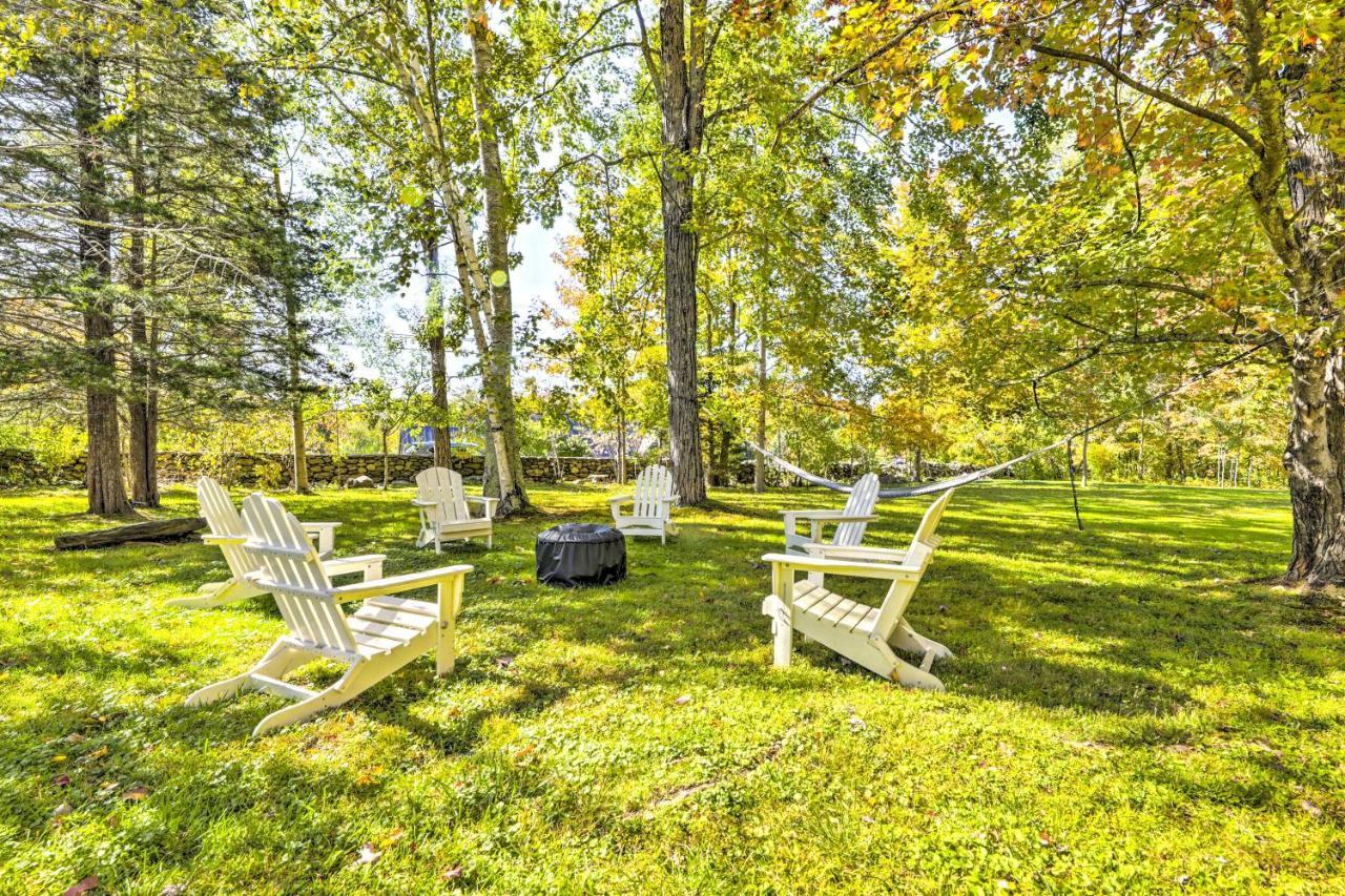 Modern Escape With Fire Pit, Near Lake Waramaug Kent Экстерьер фото